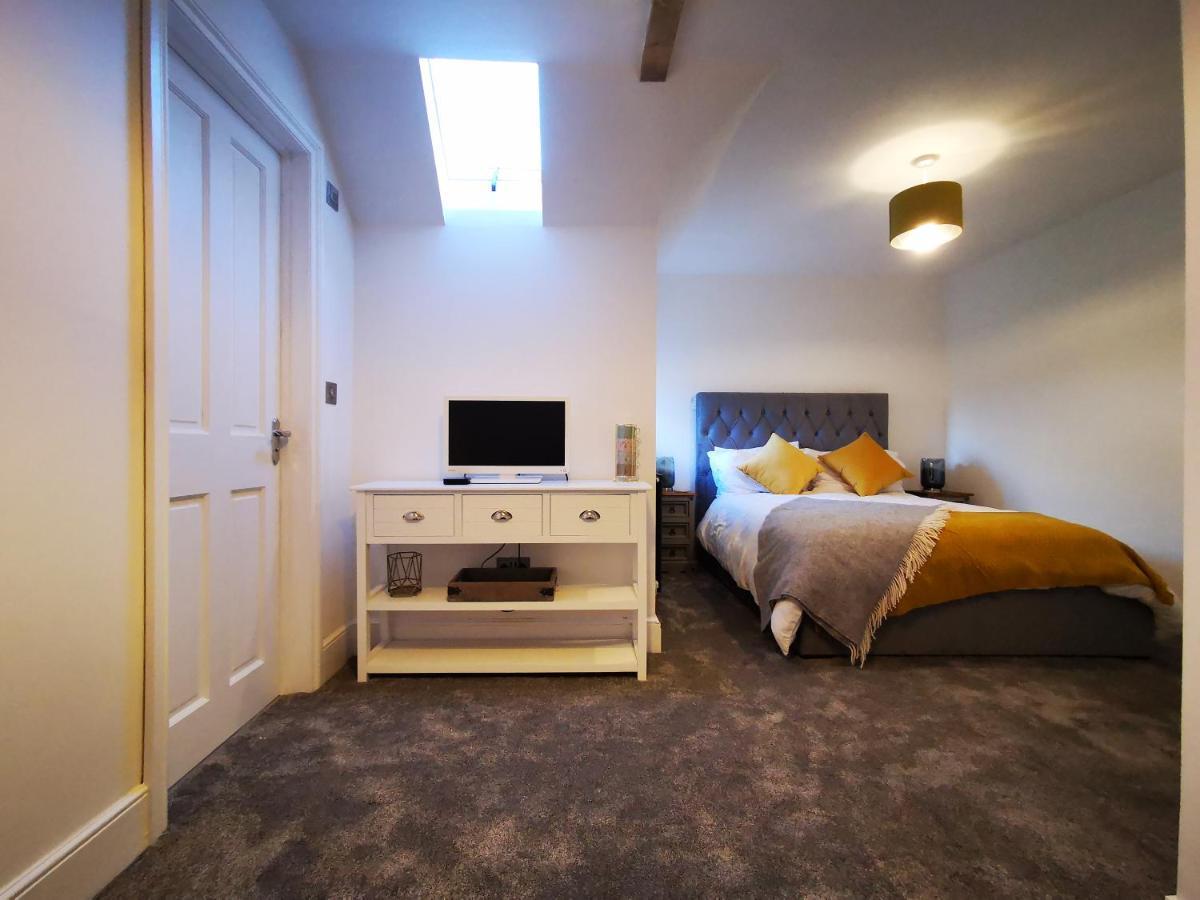 Redbrook Farm Bnb - Gateway To The New Forest ฟอร์ดิงบริดจ์ ภายนอก รูปภาพ