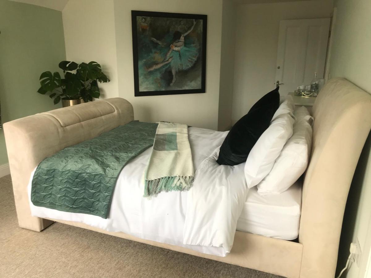 Redbrook Farm Bnb - Gateway To The New Forest ฟอร์ดิงบริดจ์ ภายนอก รูปภาพ