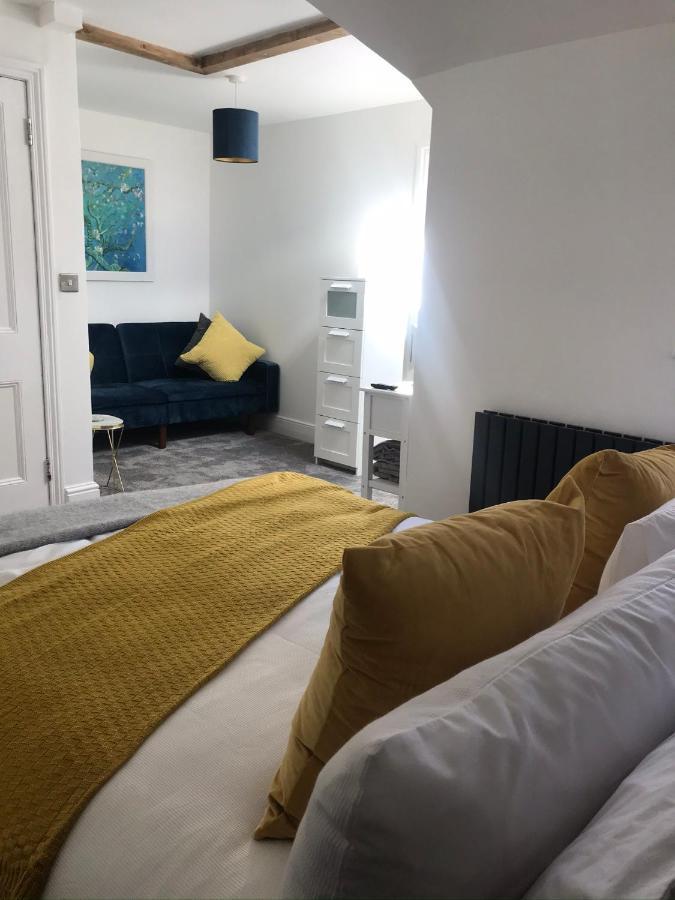 Redbrook Farm Bnb - Gateway To The New Forest ฟอร์ดิงบริดจ์ ภายนอก รูปภาพ