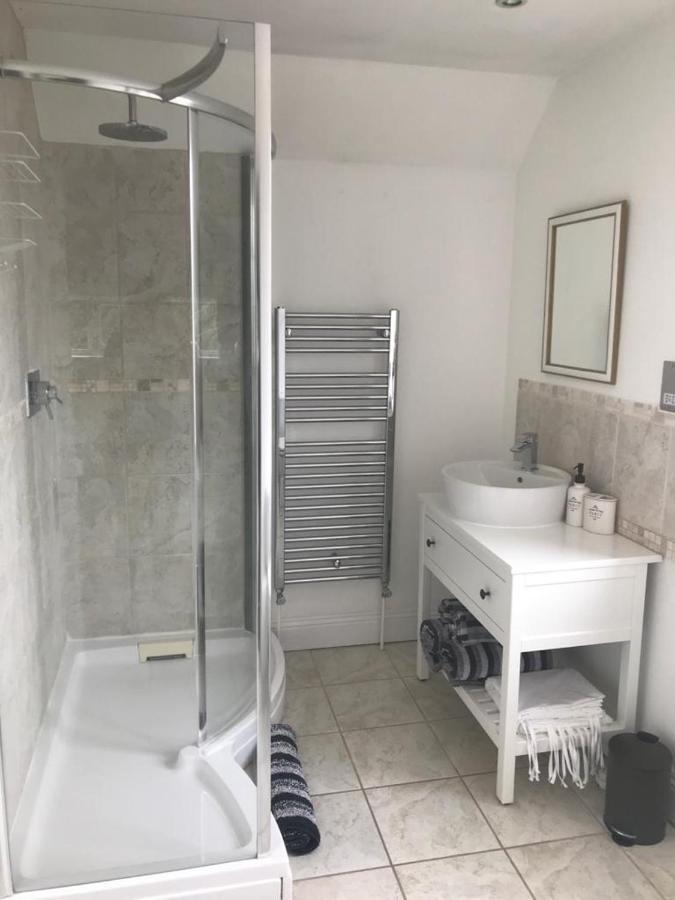 Redbrook Farm Bnb - Gateway To The New Forest ฟอร์ดิงบริดจ์ ภายนอก รูปภาพ
