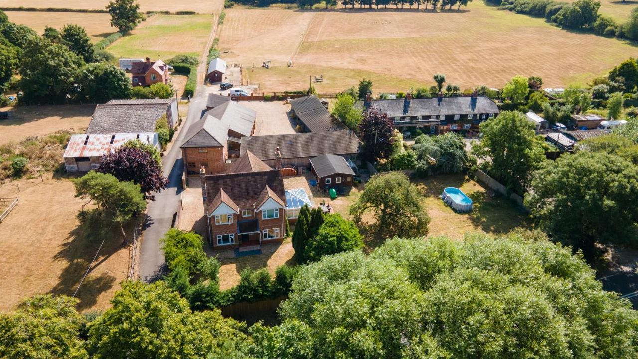 Redbrook Farm Bnb - Gateway To The New Forest ฟอร์ดิงบริดจ์ ภายนอก รูปภาพ